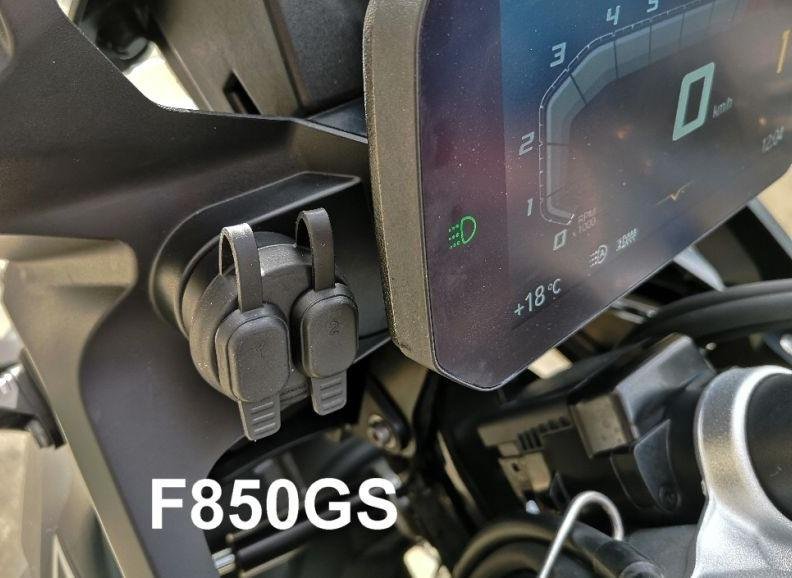 Enchufe doble USB Plug-n-Play para motocicletas BMW -