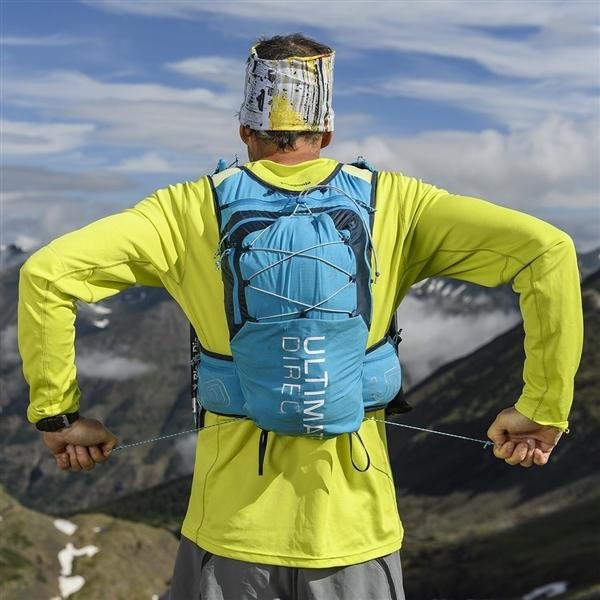 Ultimate Direction Mountain Vest 4.0: hidratación en el camino